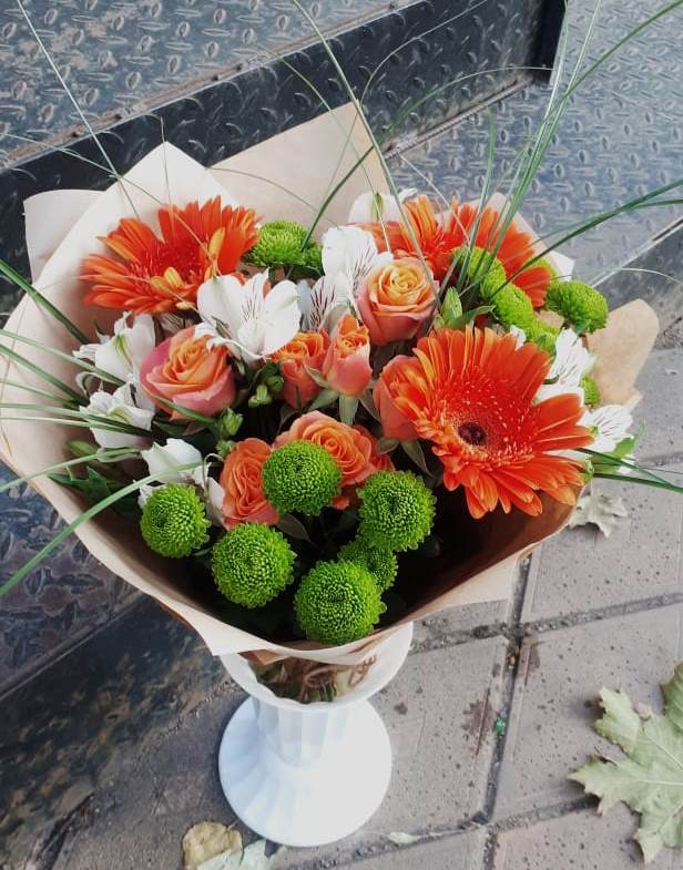 Букет цветов из: Герберы, Хризантемы, Альстромерии и Розы в Пролетарске Ростовская область