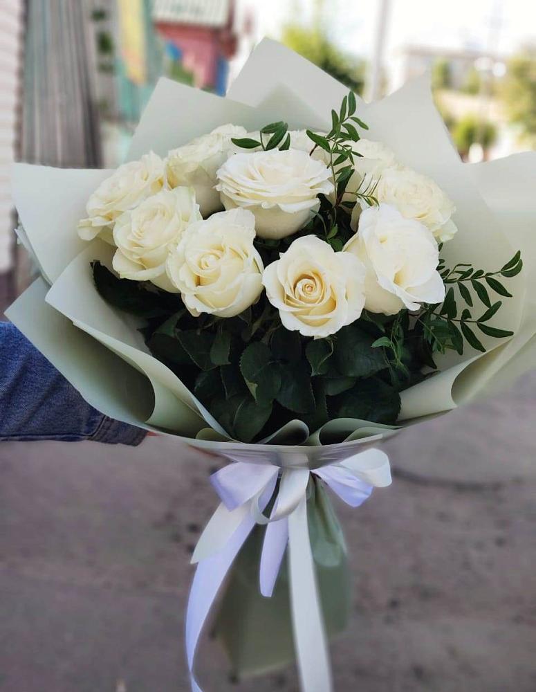 Букет Белые розы Проуд в Пролетарске Ростовская область