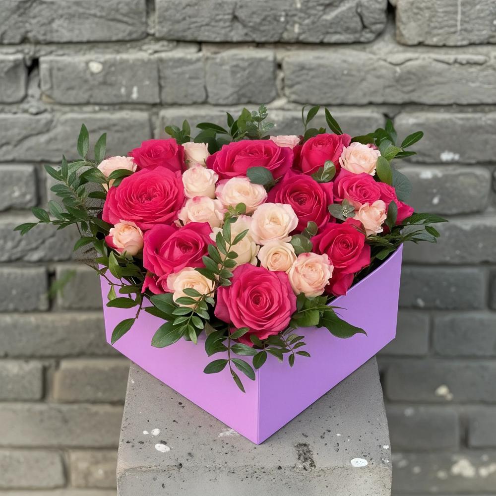 Цветочная композиция из Розы в коробке в Пролетарске Ростовская область
