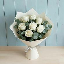 Букет Белые розы в Эвкалипте в Пролетарске Ростовская область